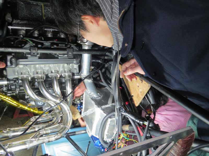 autobacs-and-support-the-student-formula-sae-competition-of-japan-team20150515-9-min