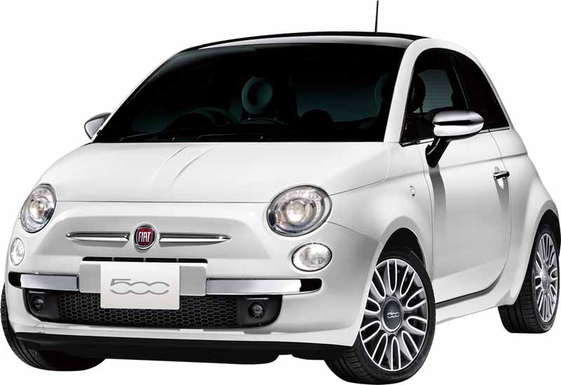 fiat-and-released-500-perla-of-soft-leather-interior-in-white-body20150501-2-min