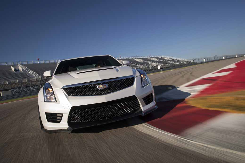 gm-japan-and-published-a-power-unit-of-the-super-sports-sedan-cadillac-ats-v20150623-12-min