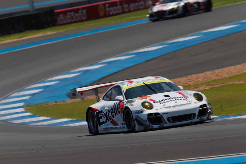 porsche-911-gt3r-earn-the-first-points-this-season-by-a-pair-of-burning20150622-4-min