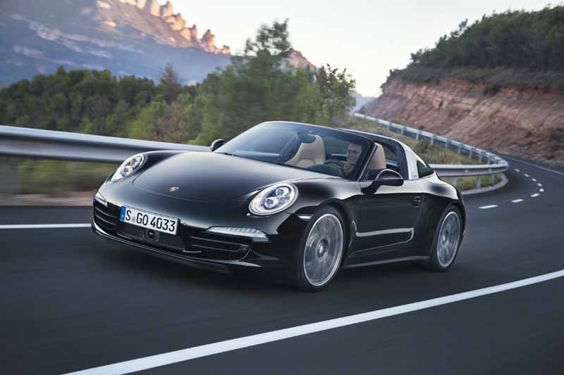 porsche-cars-are-evaluated-to-us-consumers20150620-1-min