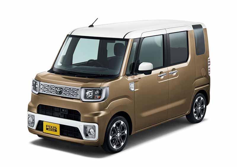 toyota-introduces-new-mini-passenger-car-pyxis-mega20150703-2-min