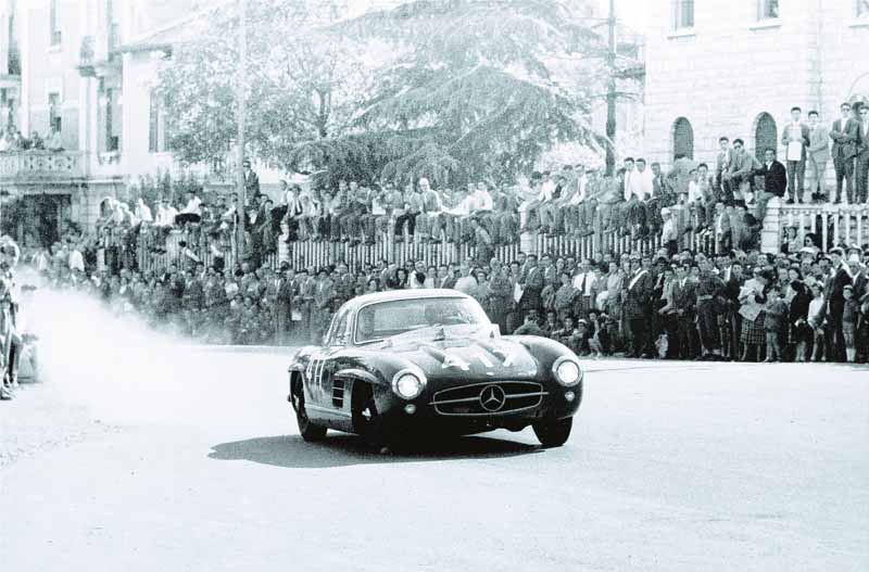 presentations-and-limit-the-mercedes-benz-sl-350-mille-miglia-417-20-units20150820-1