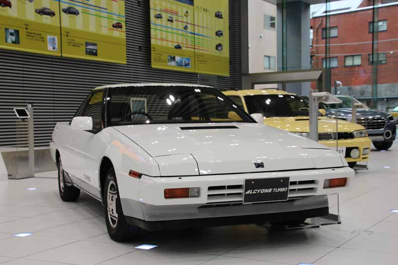 fuji-heavy-industries-ltd-and-held-the-mutsure-star-of-the-finest-cars-exhibition-at-headquarters-showroom20150917-3
