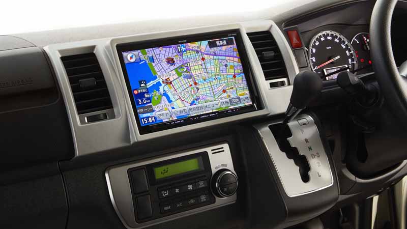 fujitsu-ten-9-inch-toyota-hiace-large-screen-navigation-system-and-launched-a-dedicated-mounting-kit20150914-1
