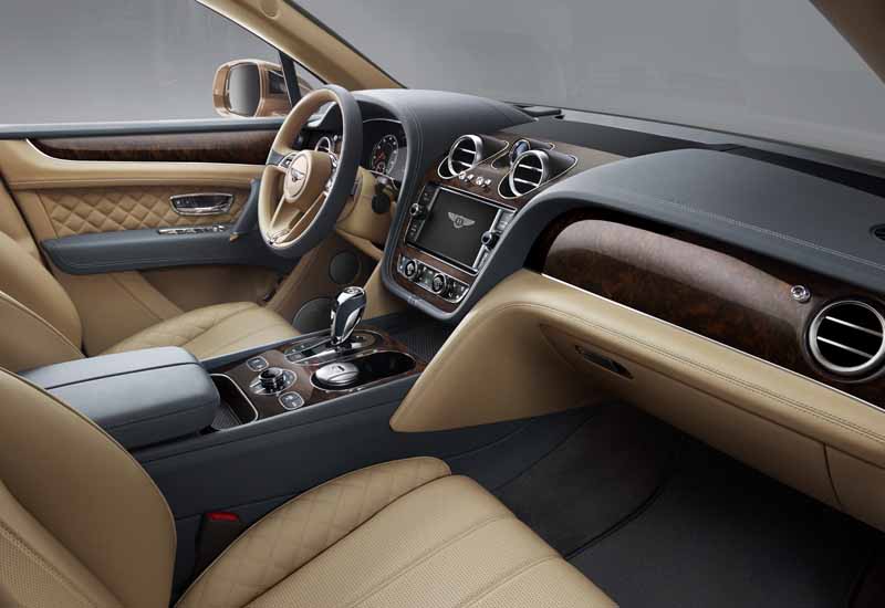 mercedes-maybach-s-550-right-hand-and-the-s-550-4matic-launched20150911-3