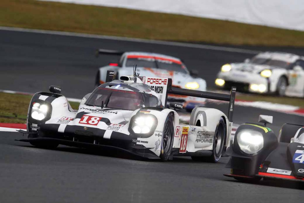 wec-round-6-fuji-final-porsche-bias-is-1-2-toyota-5th-and-6th-place20151012-8