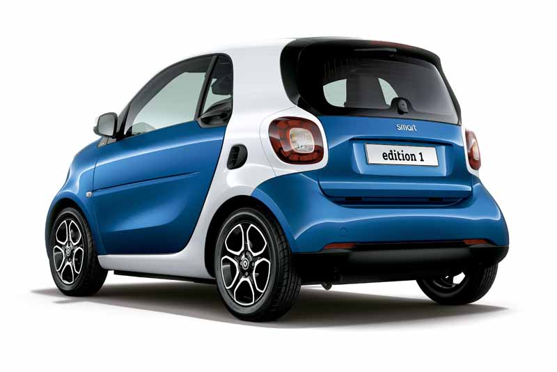 mercedes-benz-japan-announced-a-new-smart-fortwo-forfour20151101-3