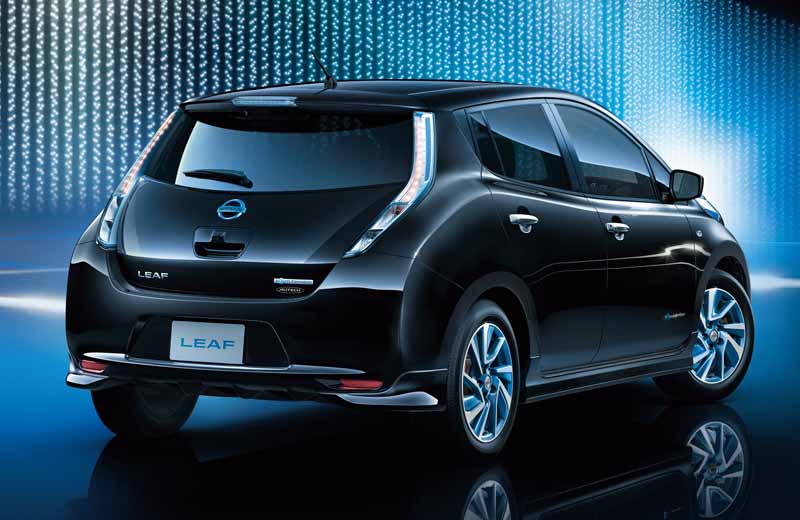 nissan-improved-revamped-leaf-expansion-and-automatic-brake-standardization-in-full-charge-mileage-is-280km20151110-2