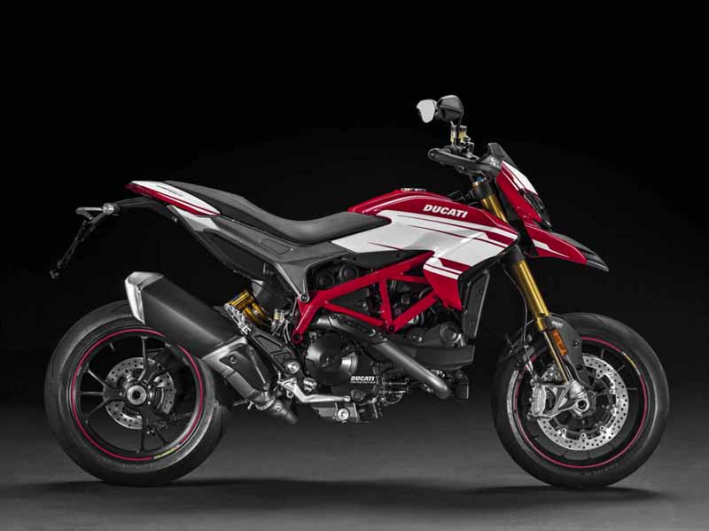 published-seven-new-models-in-the-ducati-world-premiere-2016-held20151120-4