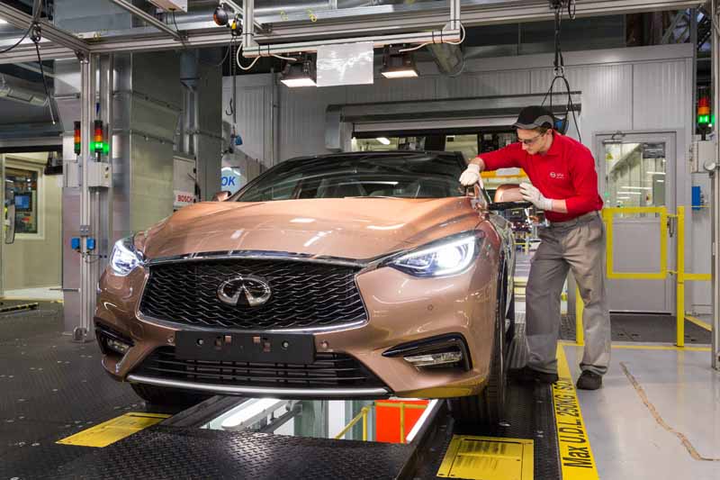 infiniti-the-uk-sunderland-plant-in-europes-first-q30-and-to-production20151203-2