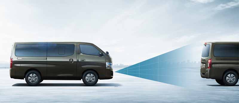 nissan-to-set-the-classs-first-automatic-brake-to-nv350-caravan-series-main-grade20160127-10