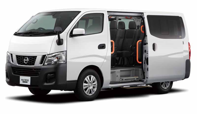 nissan-to-set-the-classs-first-automatic-brake-to-nv350-caravan-series-main-grade20160127-5