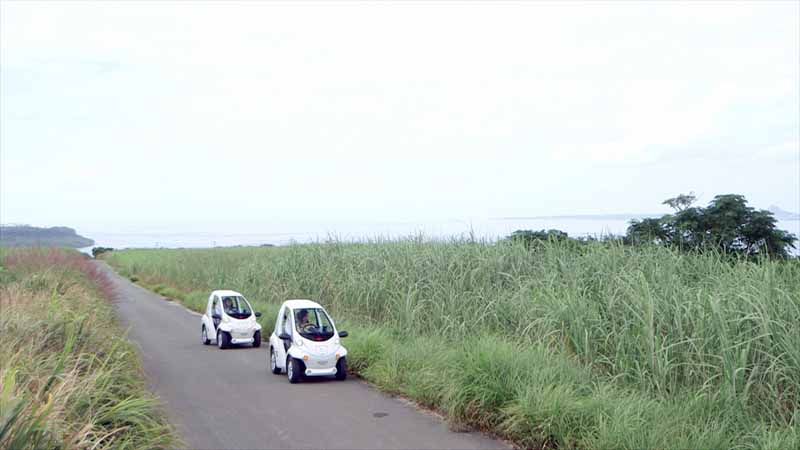 toyota-demonstrated-the-start-of-the-sharing-service-by-the-small-mobility-in-okinawa-prefecture-headquarters-peninsula20160209-12