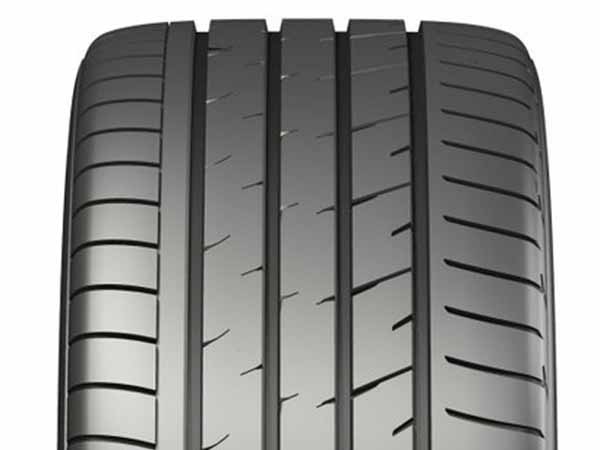bridgestone-run-flat-tire-is-to-attached-to-the-lexus-lc500h20160306-2