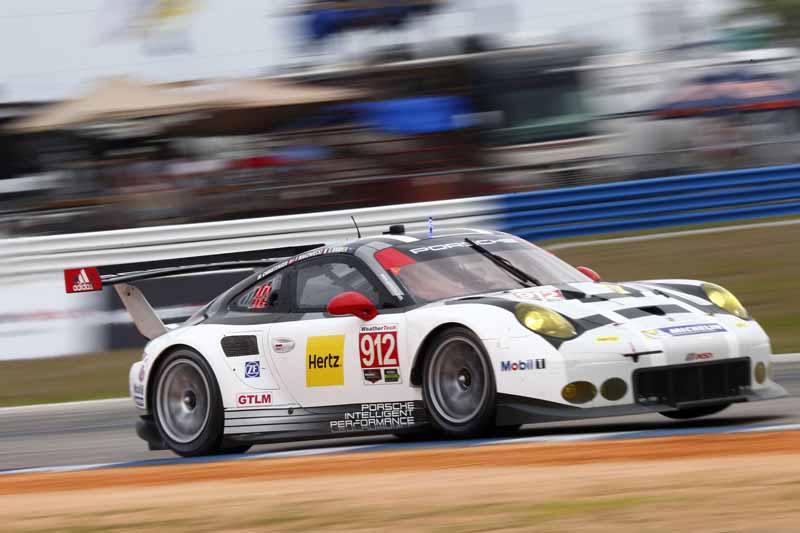 winning-the-porsche-911-rsr-in-third-place-in-the-long-distance-classic-of-the-us-and-florida20160323-23