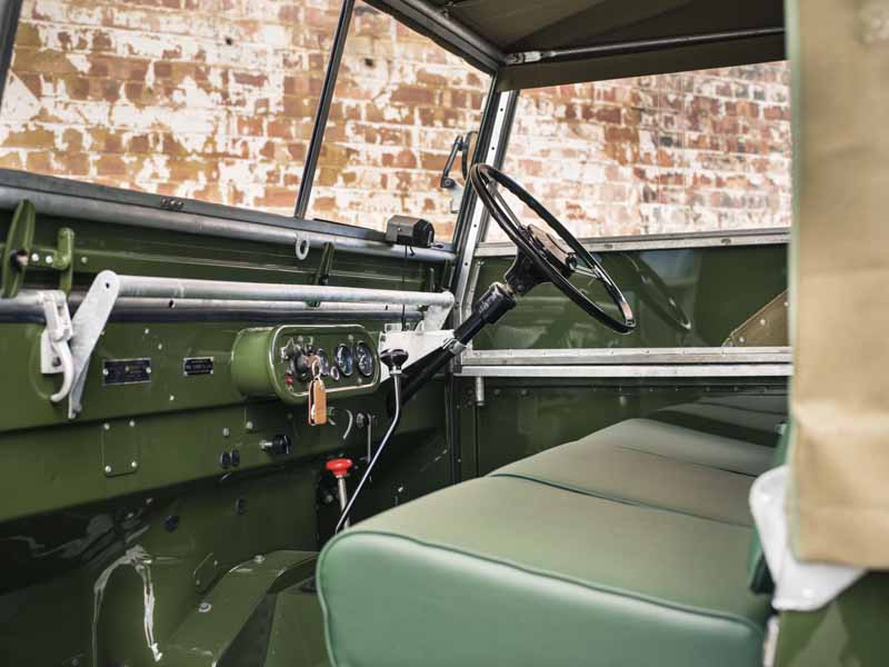 land-rover-classic-fully-restored-to-25-units-of-the-series-i-and-at-the-time-1948-specification20160421-4