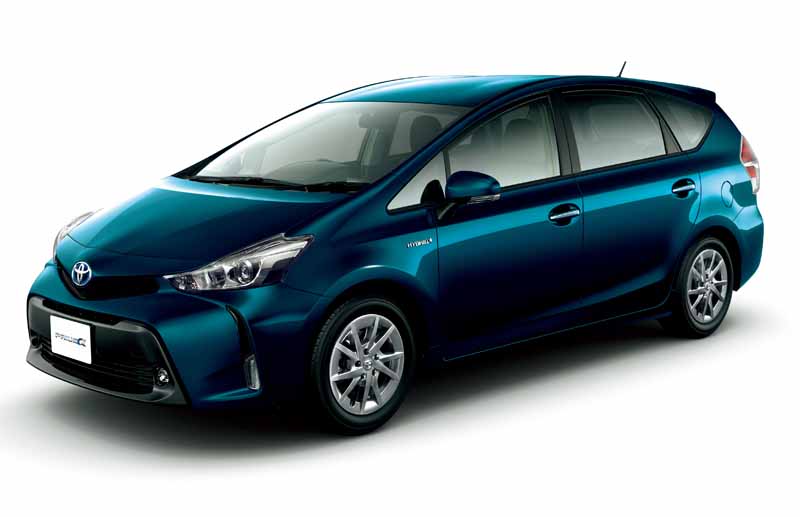 toyota-released-a-special-edition-models-of-the-prius-α-further-grant-the-sense-of-quality20160513-1