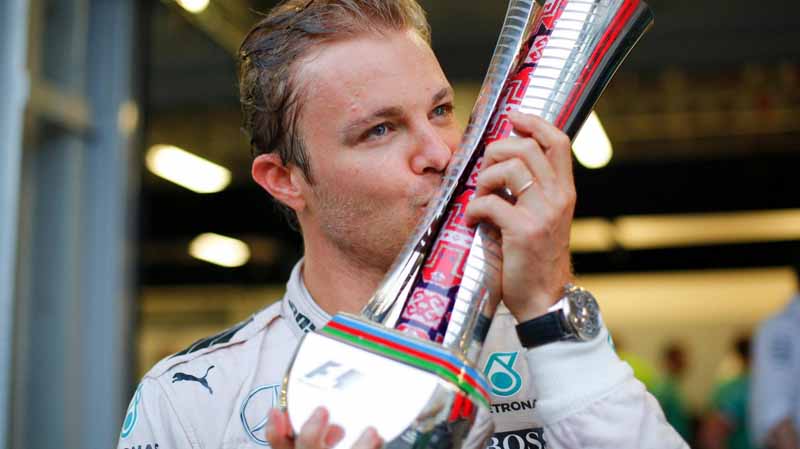 f1-european-gp-finals-rosberg-this-season-fifth-victory-to-protect-the-lead-from-the-pp-not-reach-the-winning-baton-11th20160621-14
