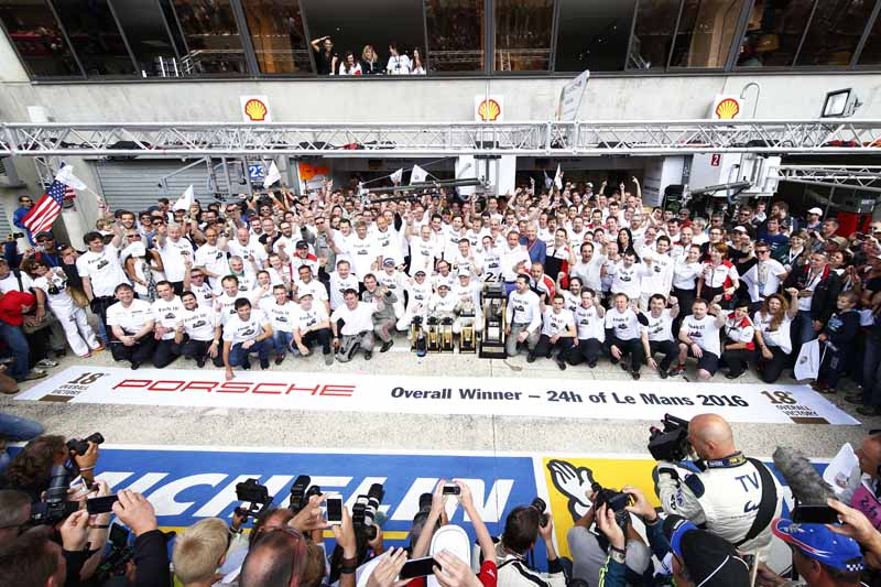 porsche-overall-victory-the-le-mans-24-hour-race-which-celebrated-its-18-th-dramatic-finale20160621-5