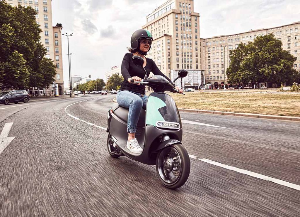 bosch-started-to-provide-sharing-service-of-electric-scooter-coup-in-germany20160810-1