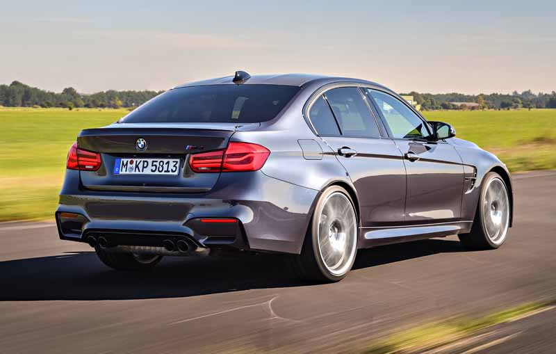introduced-a-special-limited-car-to-commemorate-the-30-years-since-the-advent-of-the-first-generation-bmw-m3-30-jahre-m320160930-15