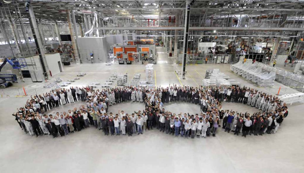 audi-has-opened-a-car-factory-in-mexico-start-production-of-the-new-audi-q520161009-2