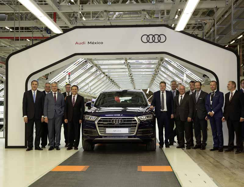 audi-has-opened-a-car-factory-in-mexico-start-production-of-the-new-audi-q520161009-7