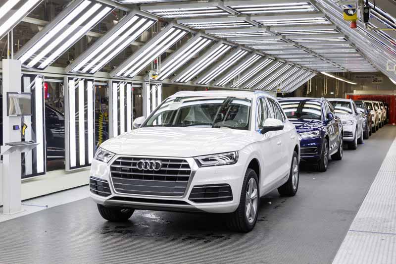 audi-has-opened-a-car-factory-in-mexico-start-production-of-the-new-audi-q520161009-9