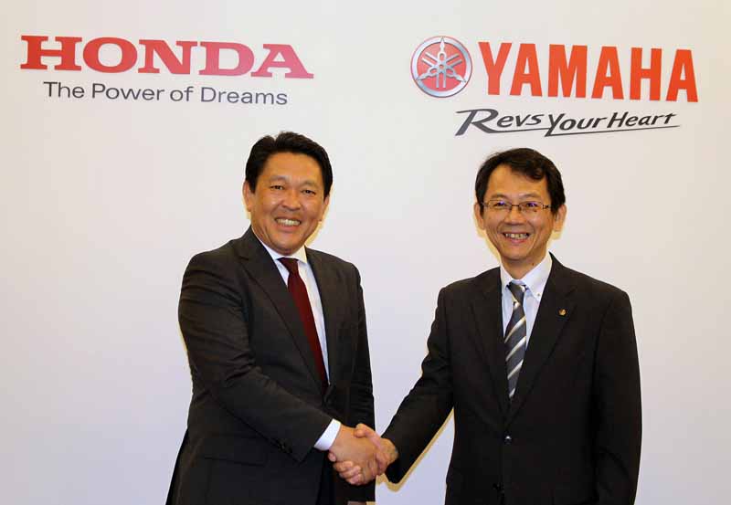 honda-motor-and-industrial-yamaha-motor-to-collaboration-consideration-by-the-moped-type-area20161005-99