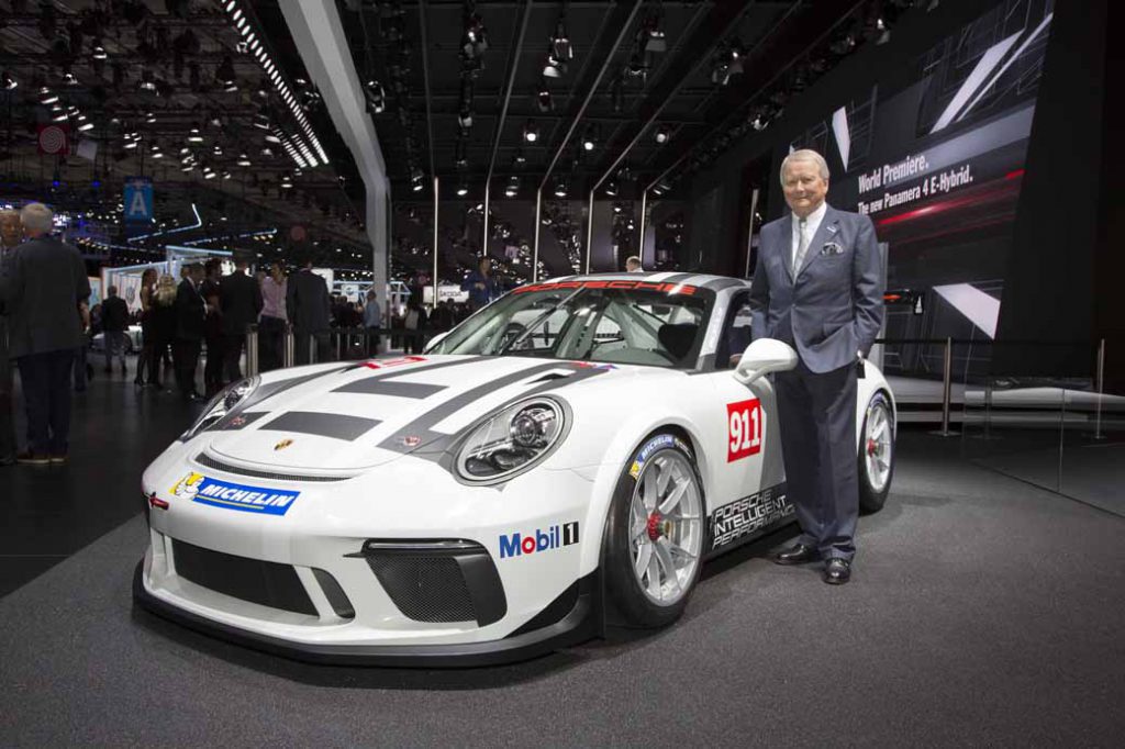 porsche-announced-the-911gt3-cup-of-panamera-4e-hybrid-and-racing-car-in-paris20161003-1