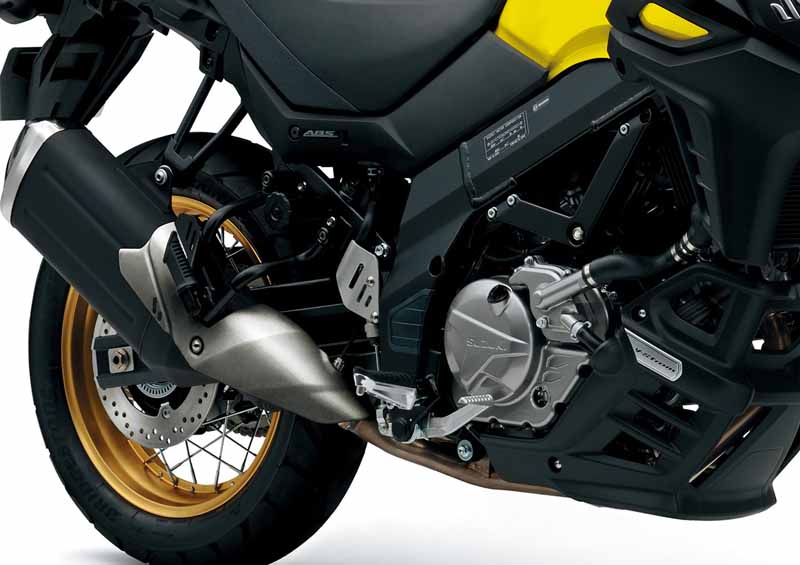suzuki-announced-the-new-model-of-overseas-motorcycles-in-germany-inter-moto20161004-97