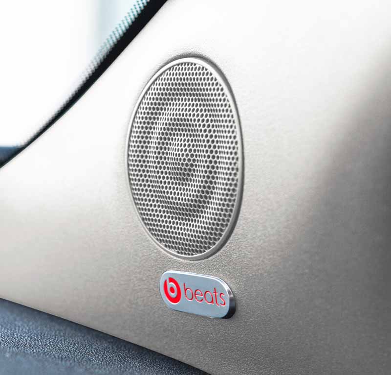 fca-japan-limited-releases-fiat-500-scacco-aimed-at-enhancing-the-acoustic-space20161128-3