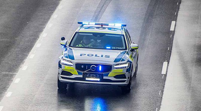スウェーデン警察がポリスカーにボルボV90を初採用。厳しい車両テストで過去最高点を獲得