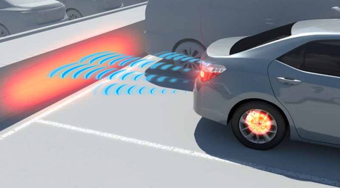 トヨタ自動車、駐車場での安全支援技術（インテリジェントクリアランスソナー）の事故低減効果を発表