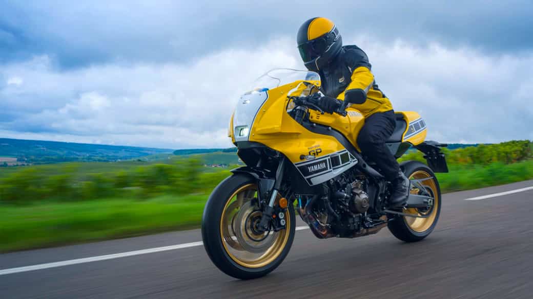 ヤマハ発動機、「XSR900 GP ABS」にUSインターカラーを追加 | MOTOR CARS