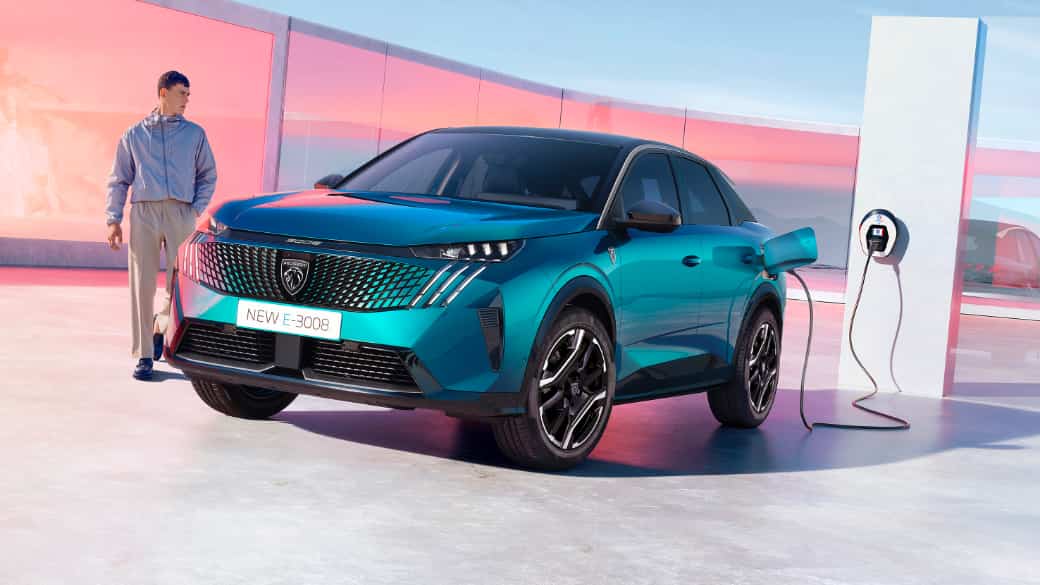 プジョー、旗艦モデル3008シリーズ初のBEV「E-3008」を発売